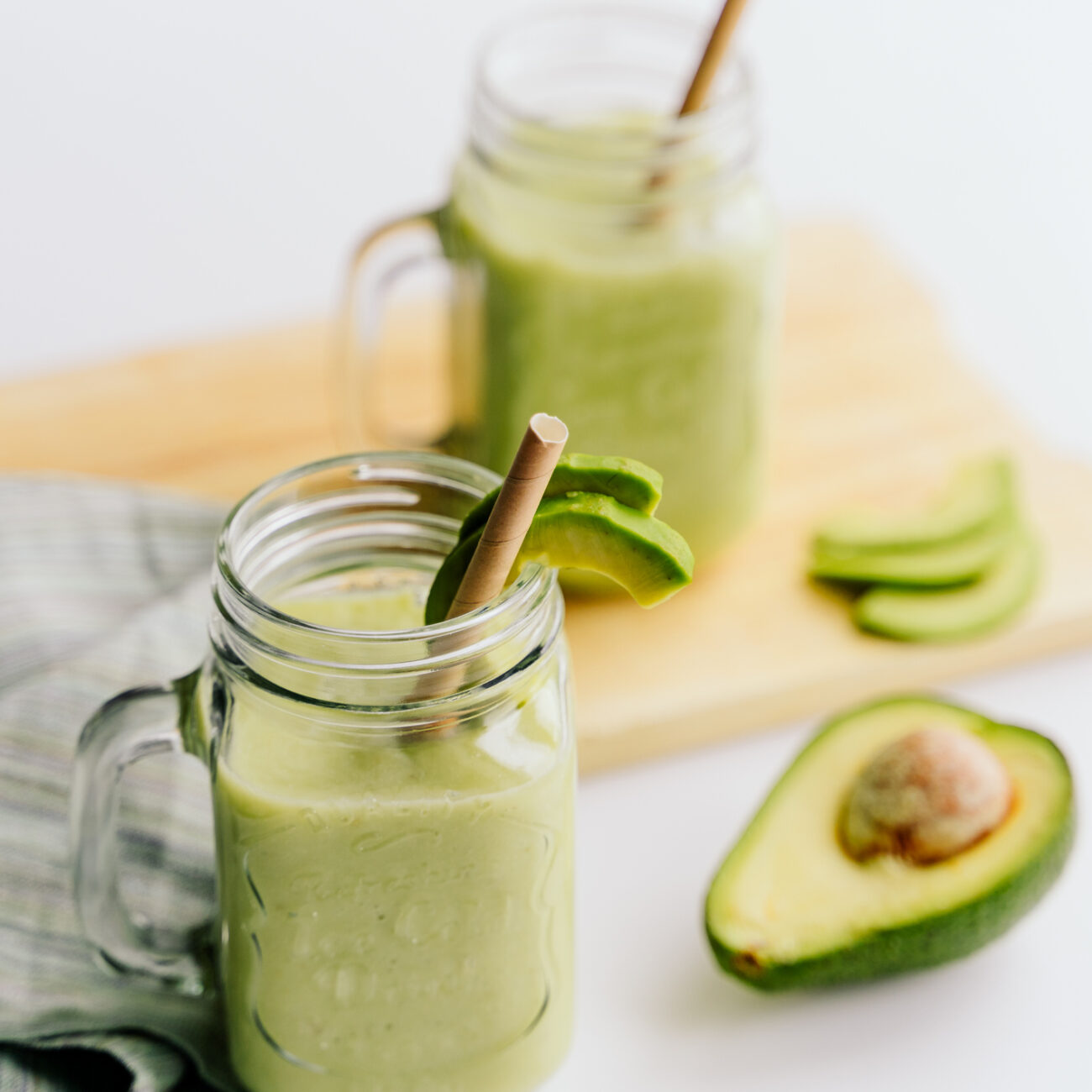 Beat the Heat with a Tropical Dream: Creamy Avocado Banana Smoothie – My Healthy Habits Blog
